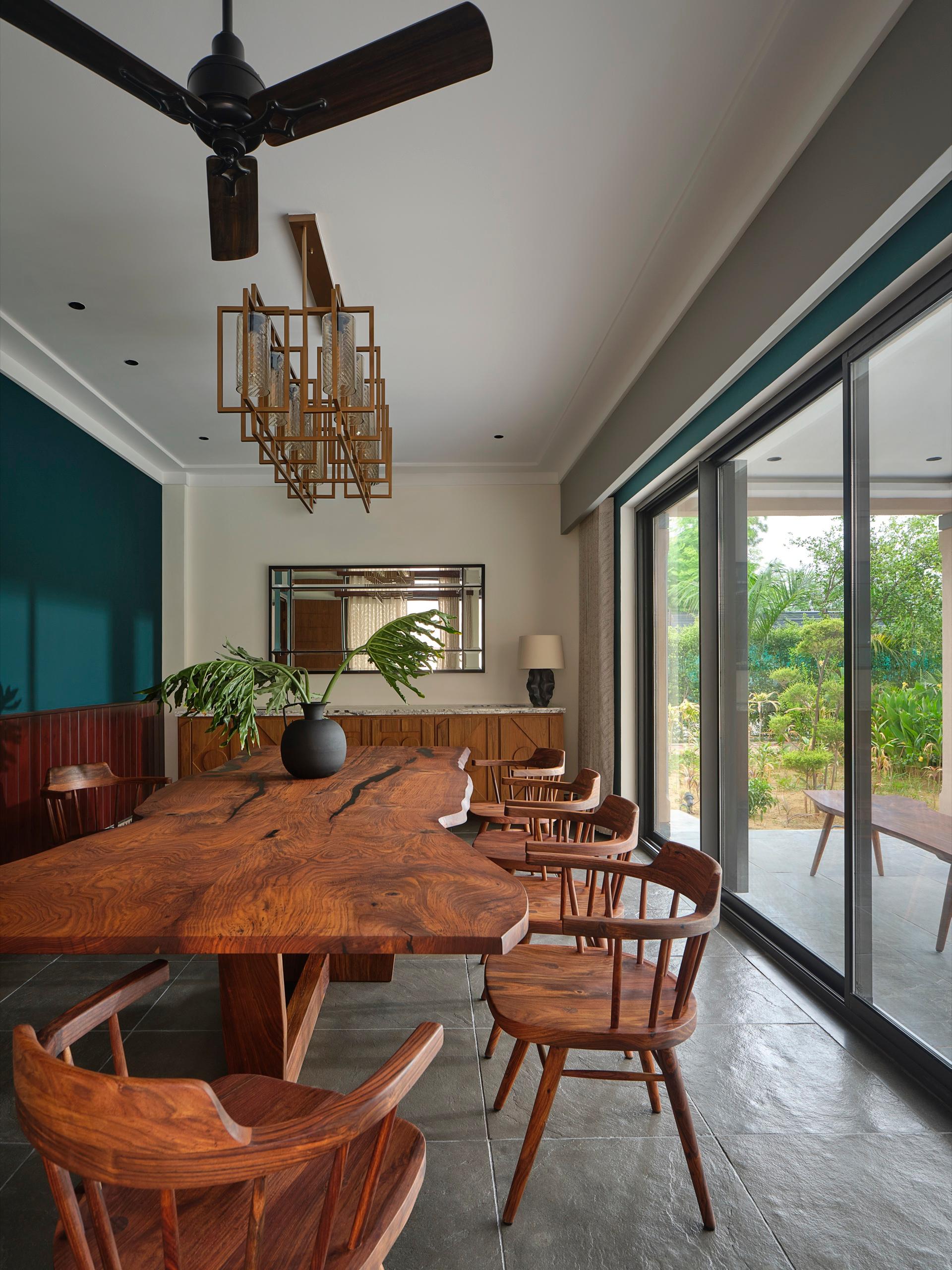 Interior view 4